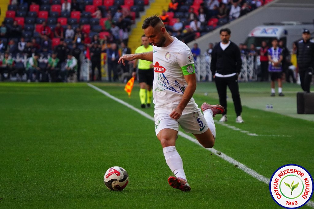 GAZİANTEP FUTBOL KULÜBÜ A.Ş.	2 - 2	ÇAYKUR RİZESPOR A.Ş.