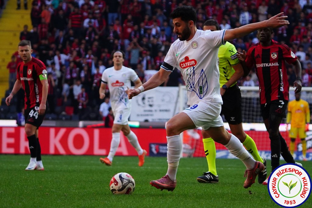 GAZİANTEP FUTBOL KULÜBÜ A.Ş.	2 - 2	ÇAYKUR RİZESPOR A.Ş.