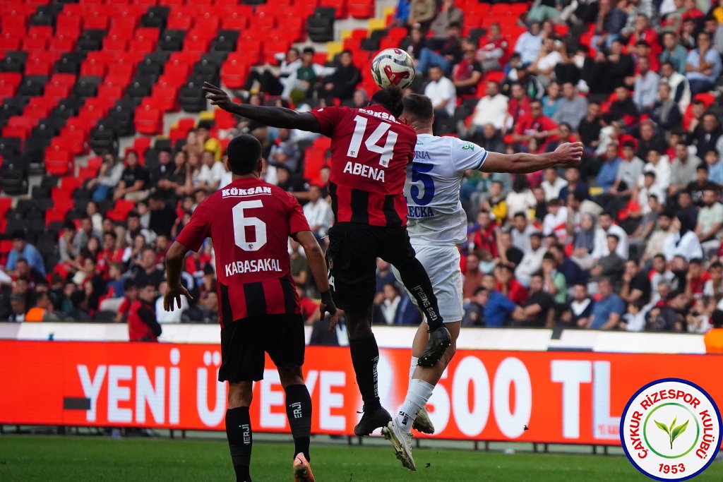 GAZİANTEP FUTBOL KULÜBÜ A.Ş.	2 - 2	ÇAYKUR RİZESPOR A.Ş.
