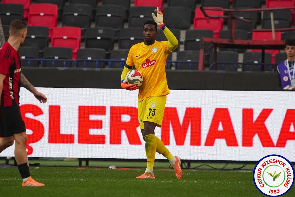 GAZİANTEP FUTBOL KULÜBÜ A.Ş.	2 - 2	ÇAYKUR RİZESPOR A.Ş.