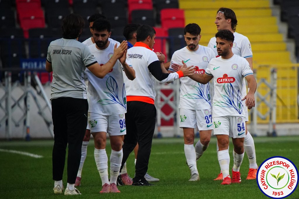 GAZİANTEP FUTBOL KULÜBÜ A.Ş.	2 - 2	ÇAYKUR RİZESPOR A.Ş.