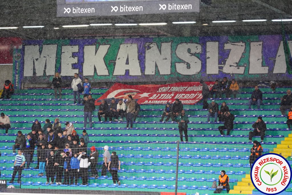 ÇAYKUR RİZESPOR 3 - 0 İKAS EYÜPSPOR