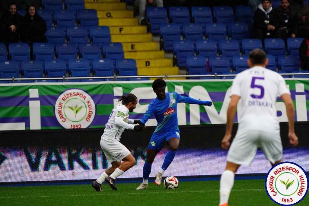 ÇAYKUR RİZESPOR 3 - 0 İKAS EYÜPSPOR