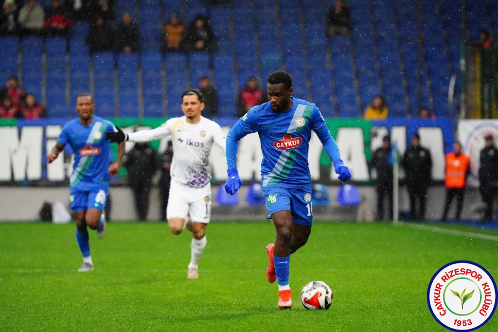 ÇAYKUR RİZESPOR 3 - 0 İKAS EYÜPSPOR