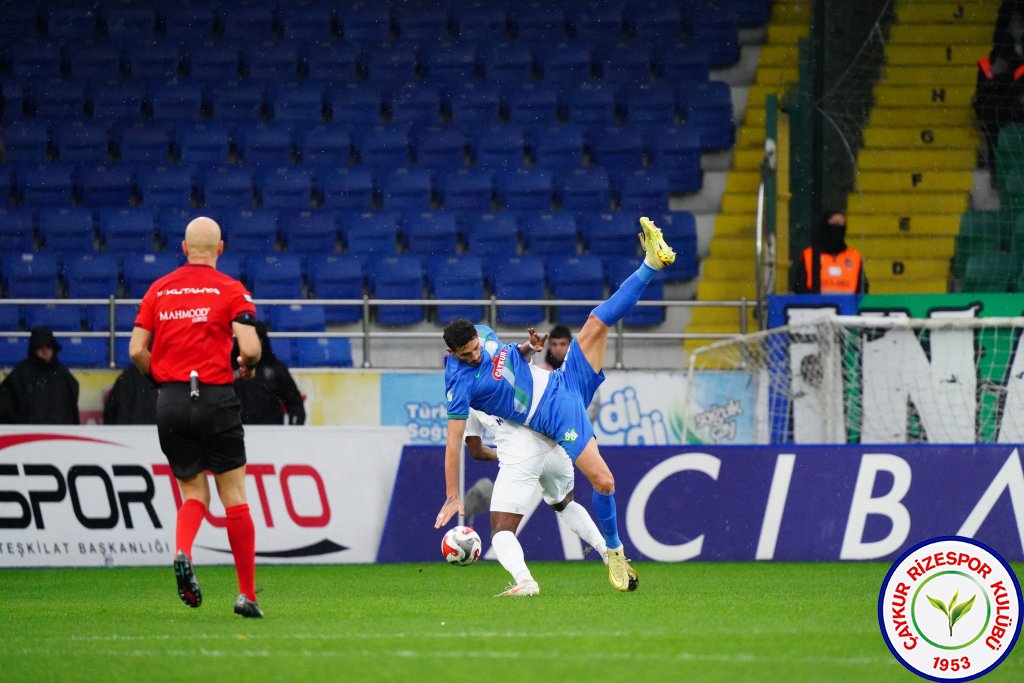 ÇAYKUR RİZESPOR 3 - 0 İKAS EYÜPSPOR