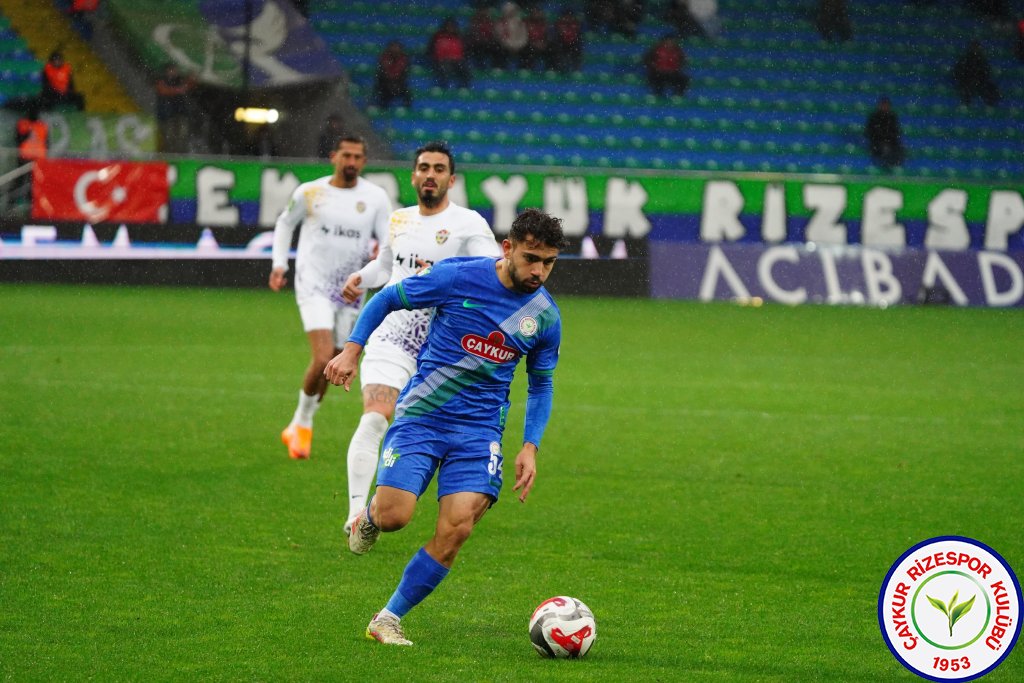 ÇAYKUR RİZESPOR 3 - 0 İKAS EYÜPSPOR