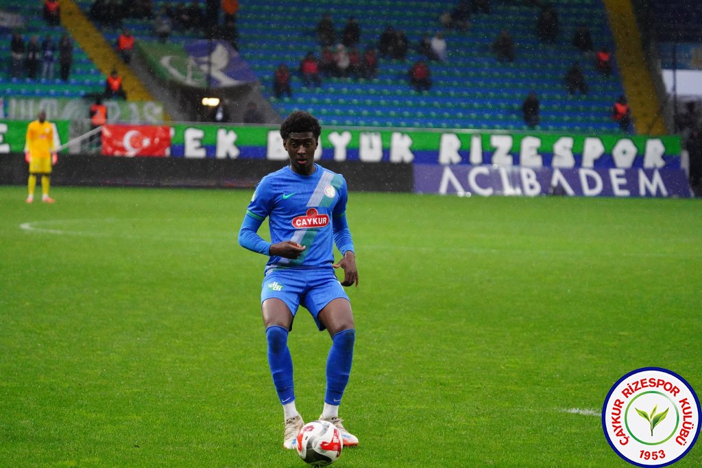 ÇAYKUR RİZESPOR 3 - 0 İKAS EYÜPSPOR