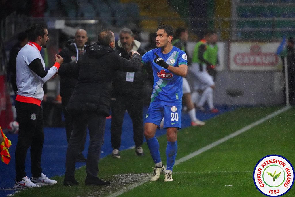 ÇAYKUR RİZESPOR 3 - 0 İKAS EYÜPSPOR