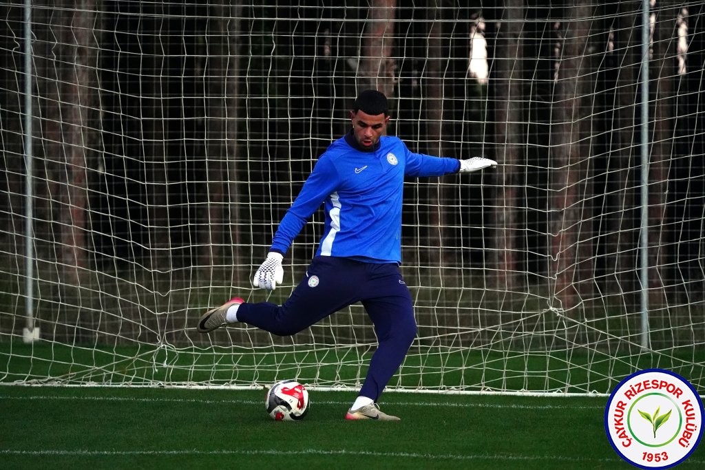 Çaykur Rizespor'umuz ikinci yarı hazırlıklarının ikinci etabı için Antalya'da kampa girdi.