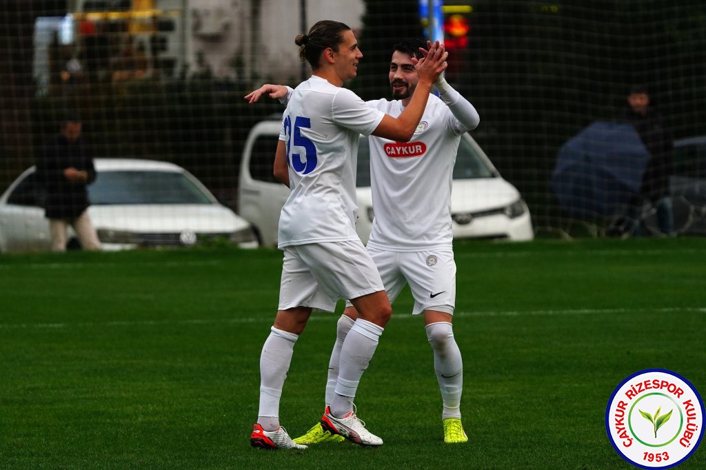 çaykur rizespor 2-1 FC Kisvarda