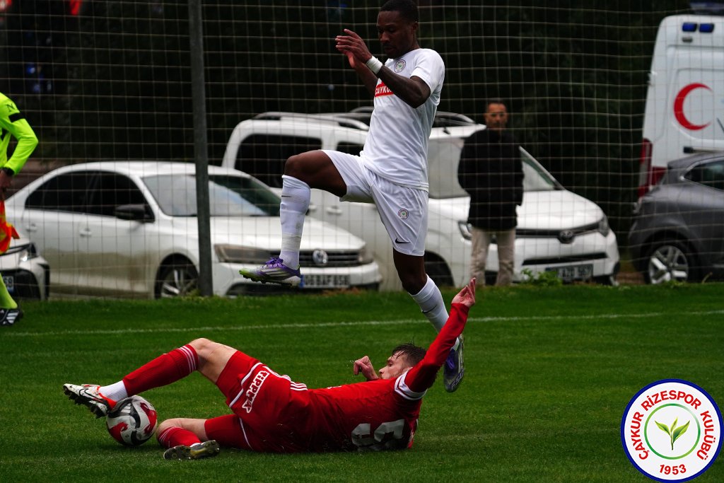 çaykur rizespor 2-1 FC Kisvarda