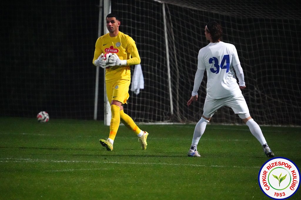 çaykur rizespor 2-1 FC Kisvarda