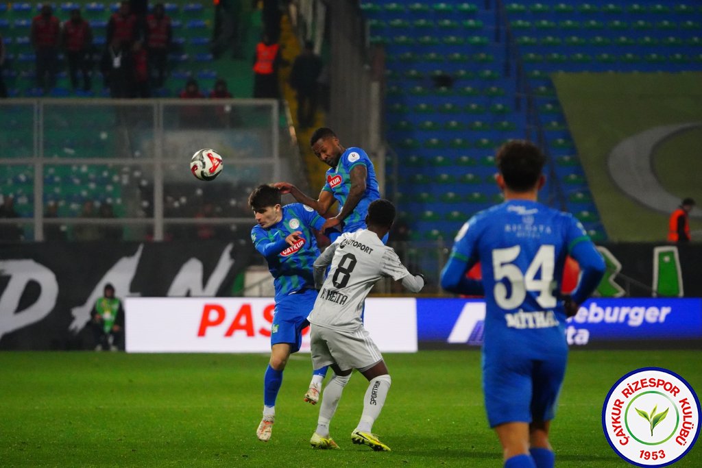 ÇAYKUR RİZESPOR 2 - 0 KOCAELİSPOR