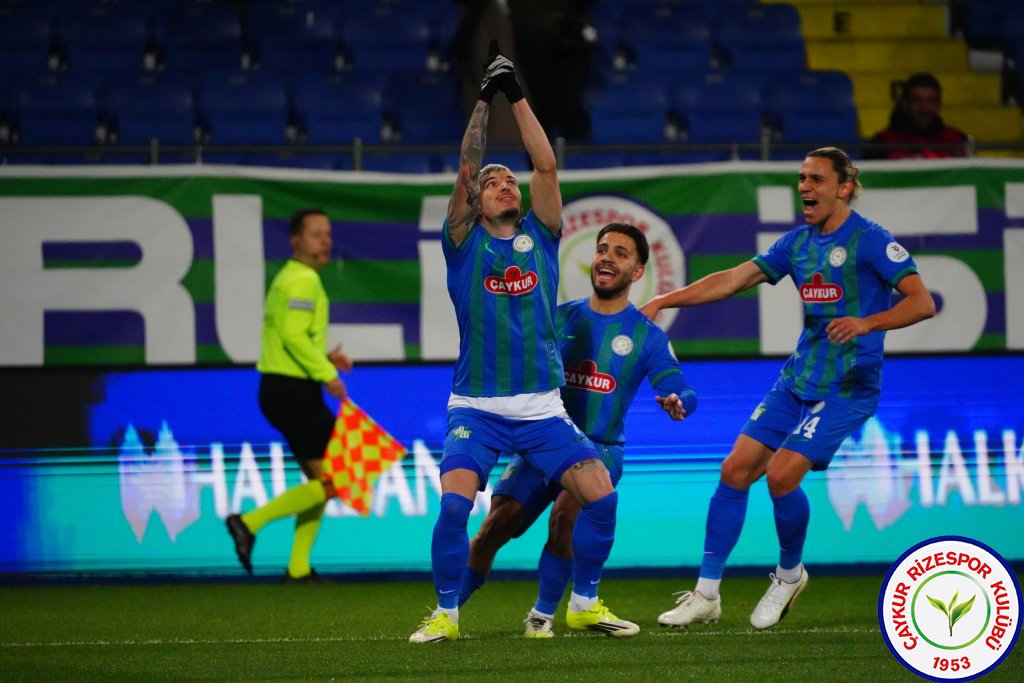 ÇAYKUR RİZESPOR 2 - 0 KOCAELİSPOR