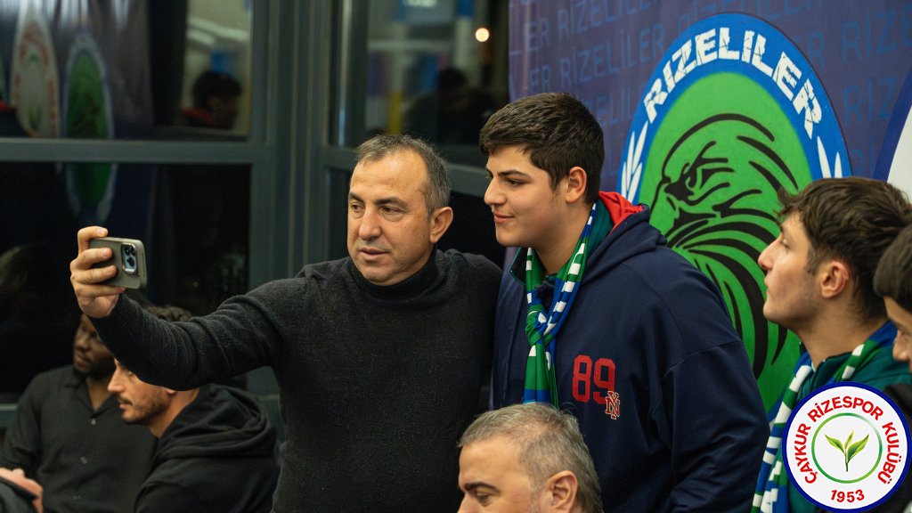 Ailemiz iftarda bir araya geldi