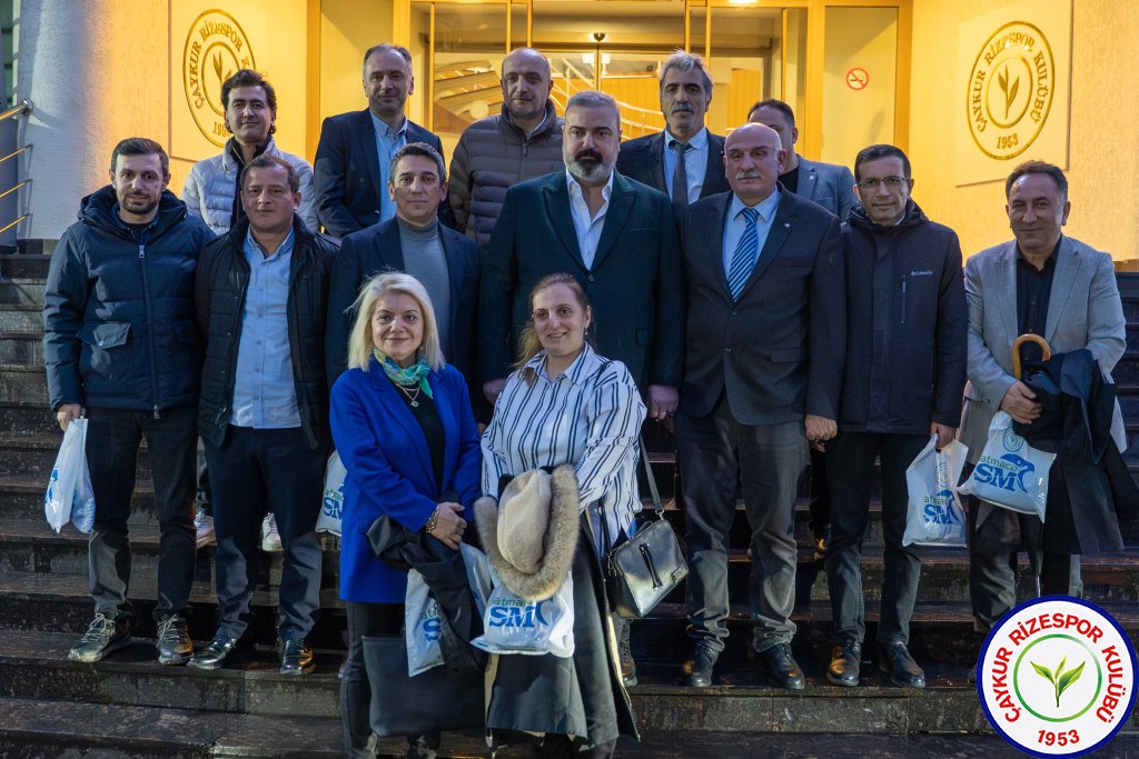 Rize Ziraat Mühendisleri Odası teşekkür plaketi taktim etti.