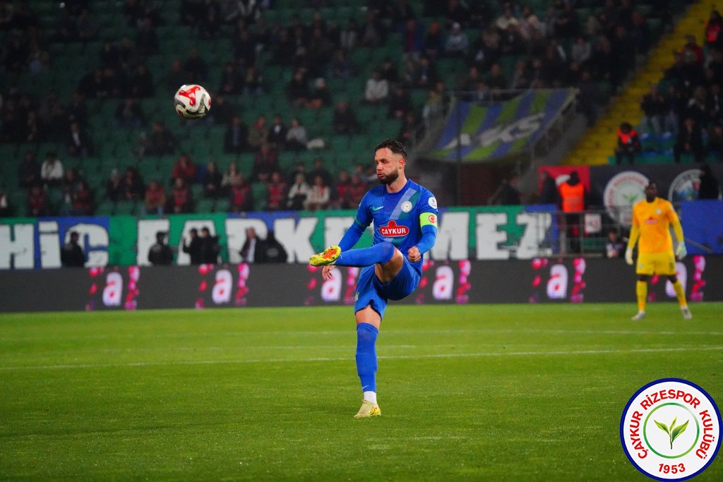 ÇAYKUR RİZESPOR 2 - 2 BEŞİKTAŞ