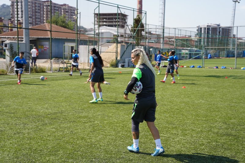 Çaykur Rizespor’umuz, Kadın Futbol Takımı’nı Kurdu