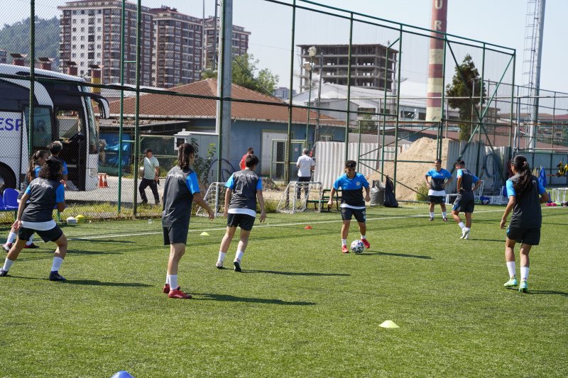 Çaykur Rizespor’umuz, Kadın Futbol Takımı’nı Kurdu