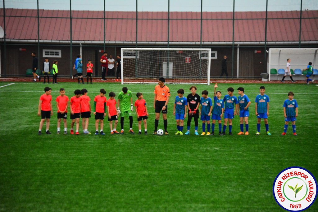 Türkiye Futbol Federasyonu U12 Minikler Şenlik Liginde Çaykur Rizespor U12 Mavi Takım ve Çaykur Rizespor U12 Yeşil Takım Şampiyon oldu.