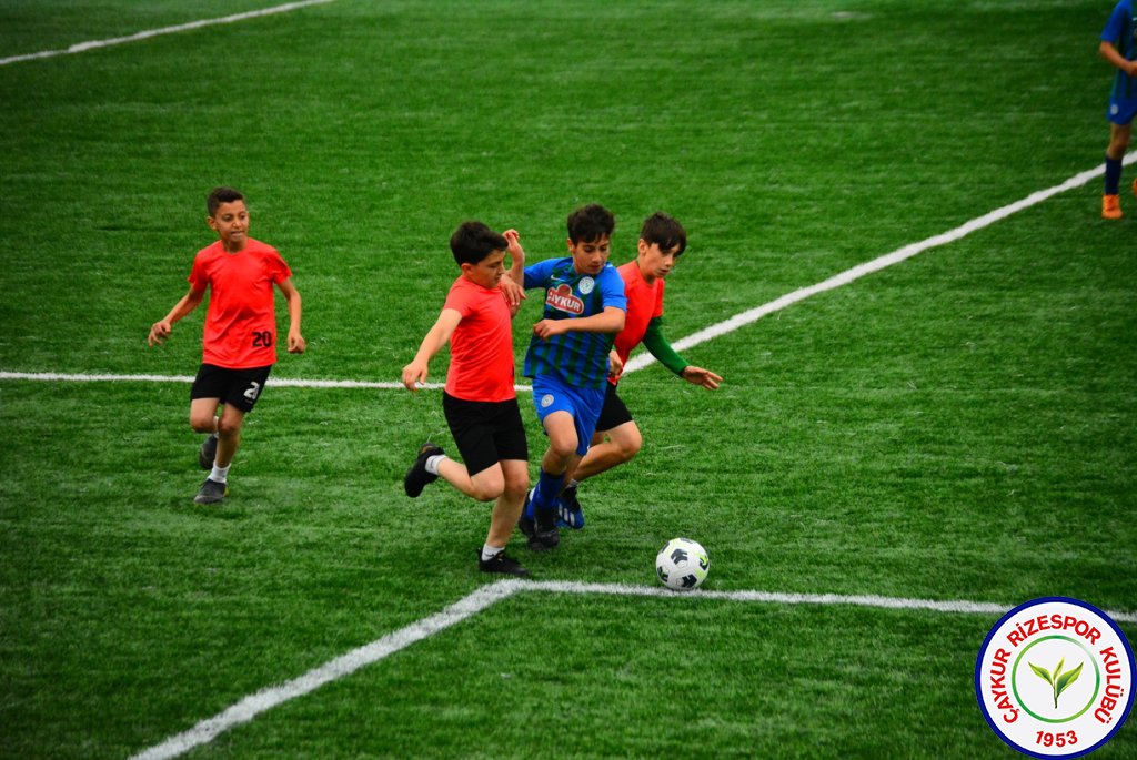 Türkiye Futbol Federasyonu U12 Minikler Şenlik Liginde Çaykur Rizespor U12 Mavi Takım ve Çaykur Rizespor U12 Yeşil Takım Şampiyon oldu.