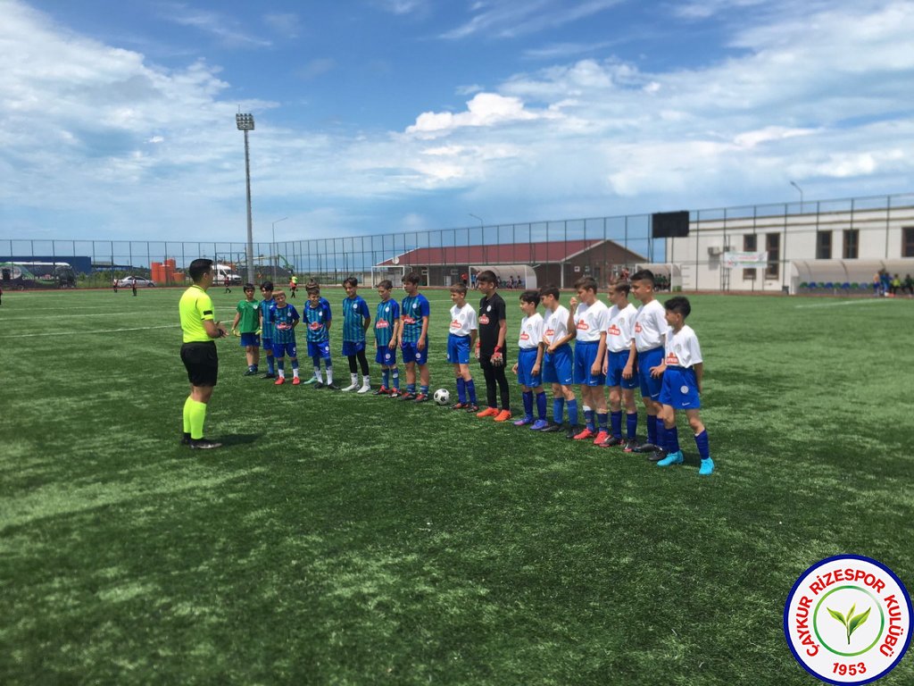 Türkiye Futbol Federasyonu U12 Minikler Şenlik Liginde Çaykur Rizespor U12 Mavi Takım ve Çaykur Rizespor U12 Yeşil Takım Şampiyon oldu.