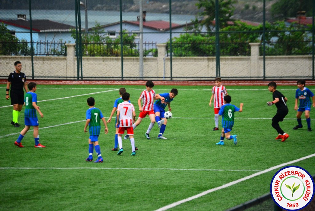 Türkiye Futbol Federasyonu U12 Minikler Şenlik Liginde Çaykur Rizespor U12 Mavi Takım ve Çaykur Rizespor U12 Yeşil Takım Şampiyon oldu.