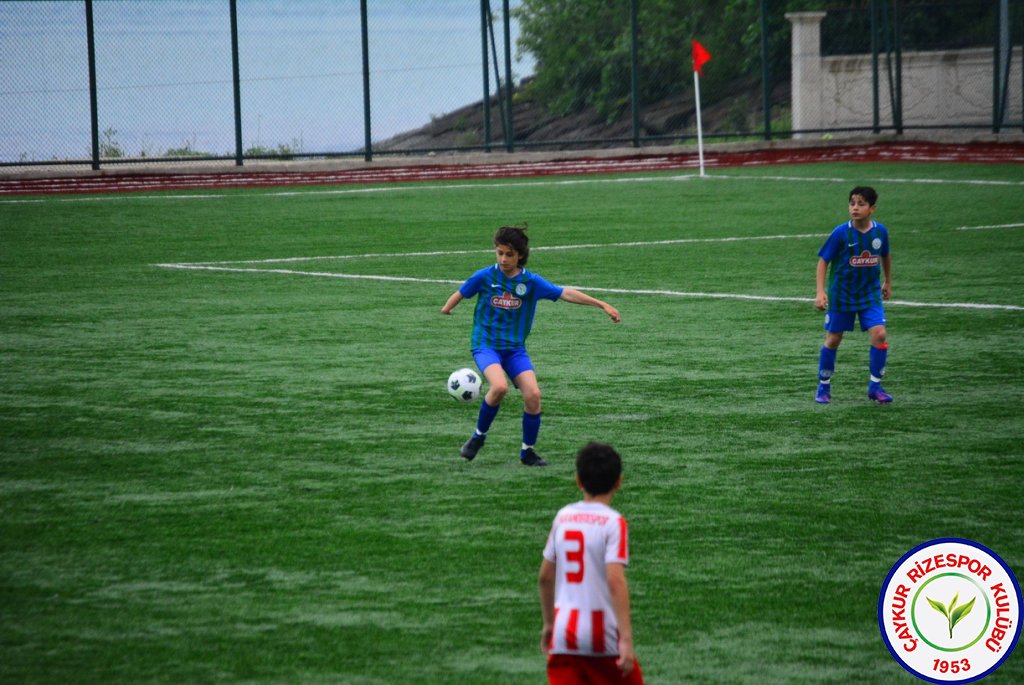 Türkiye Futbol Federasyonu U12 Minikler Şenlik Liginde Çaykur Rizespor U12 Mavi Takım ve Çaykur Rizespor U12 Yeşil Takım Şampiyon oldu.