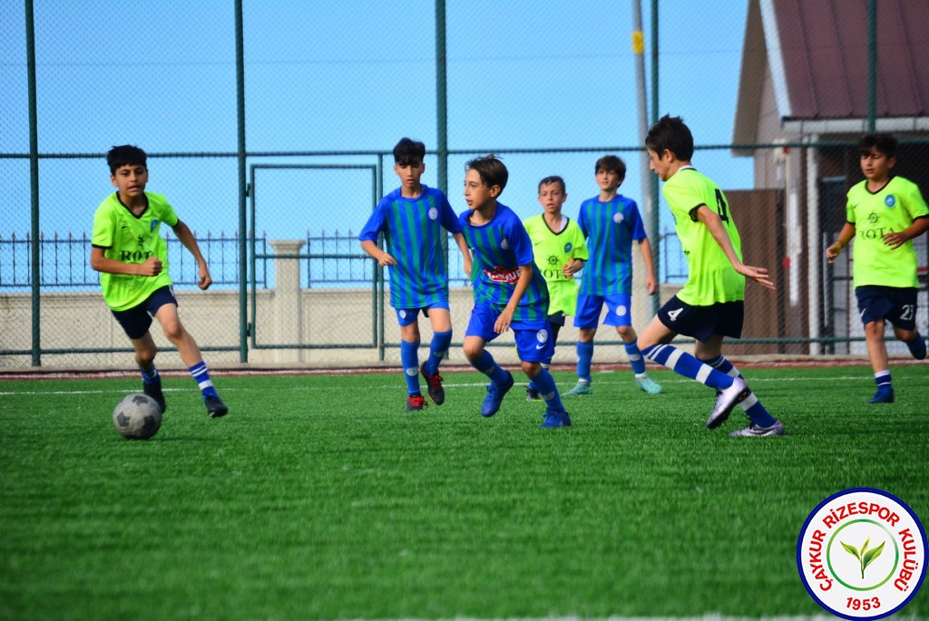 Türkiye Futbol Federasyonu U12 Minikler Şenlik Liginde Çaykur Rizespor U12 Mavi Takım ve Çaykur Rizespor U12 Yeşil Takım Şampiyon oldu.