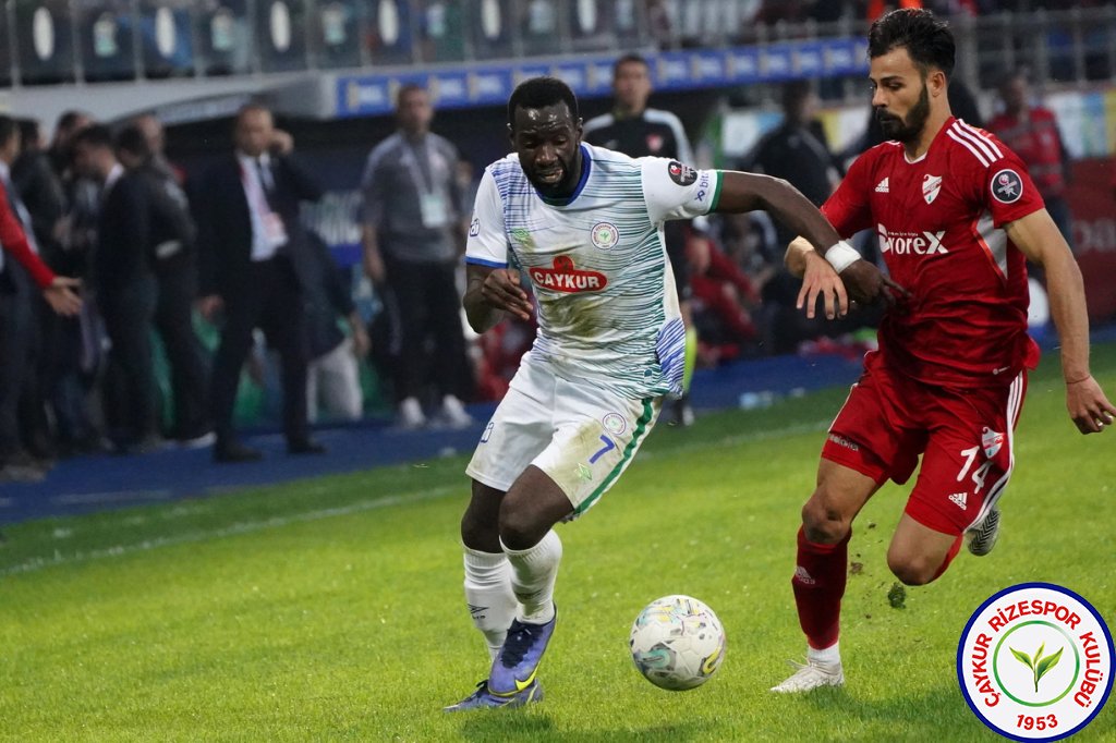 ÇAYKUR RİZESPOR 1-0 DYOREX BOLUSPOR 14 hafta fotoğraf galerisi