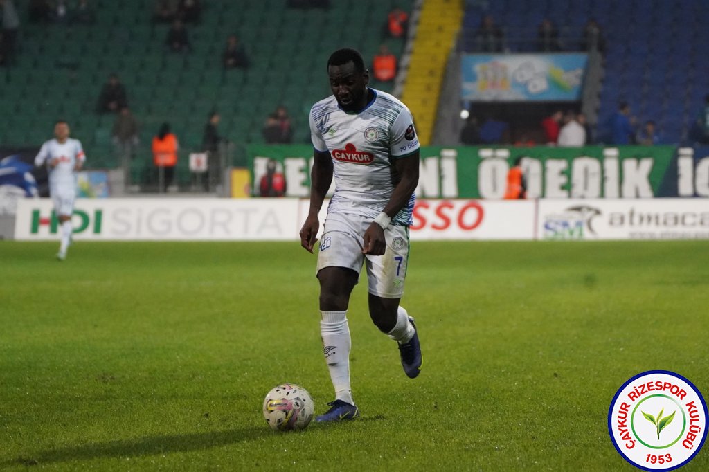 ÇAYKUR RİZESPOR 1-0 DYOREX BOLUSPOR 14 hafta fotoğraf galerisi