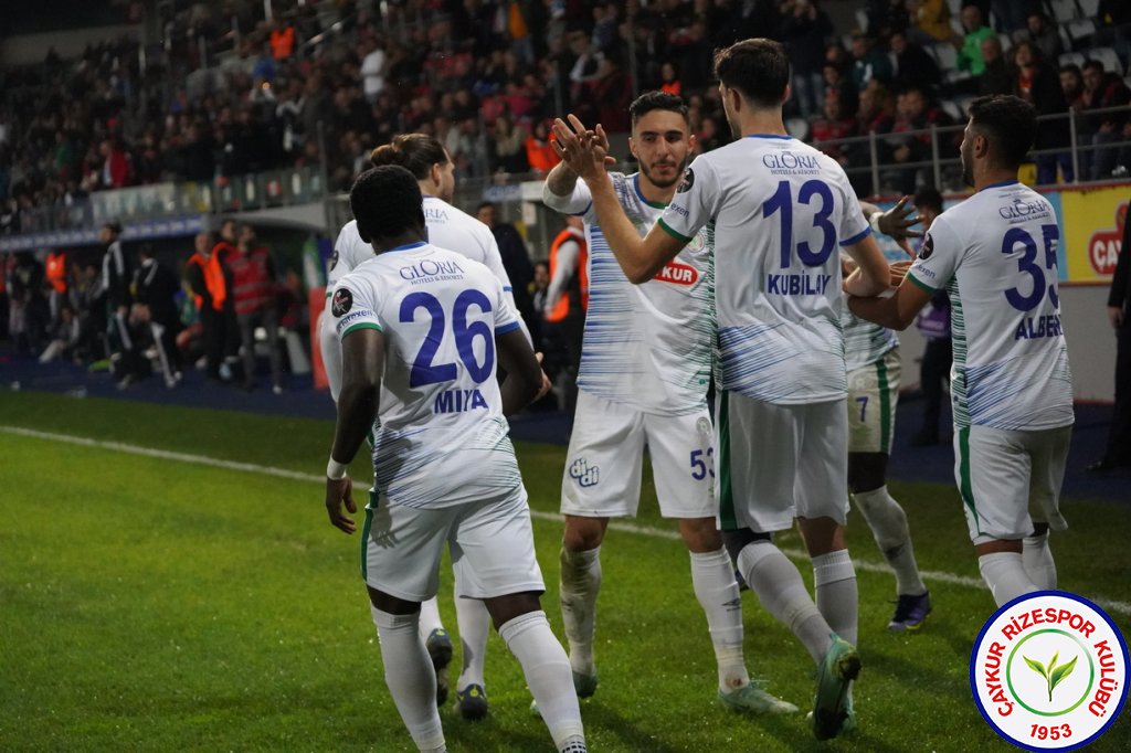 ÇAYKUR RİZESPOR 1-0 DYOREX BOLUSPOR 14 hafta fotoğraf galerisi