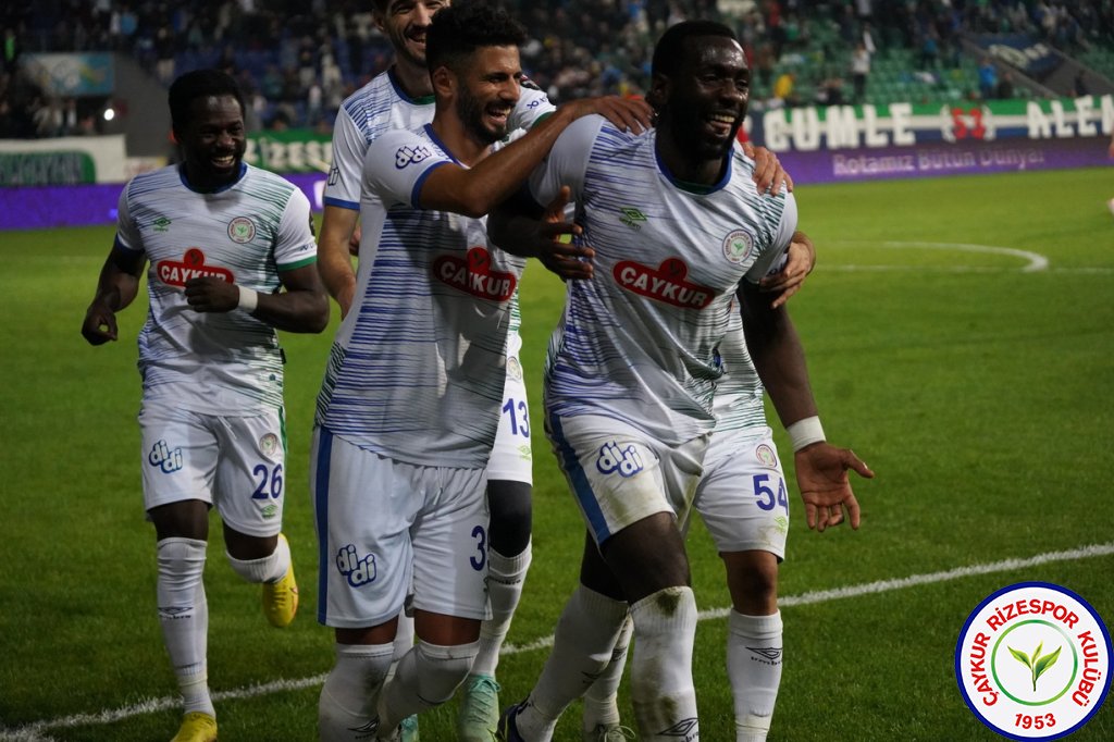 ÇAYKUR RİZESPOR 1-0 DYOREX BOLUSPOR 14 hafta fotoğraf galerisi