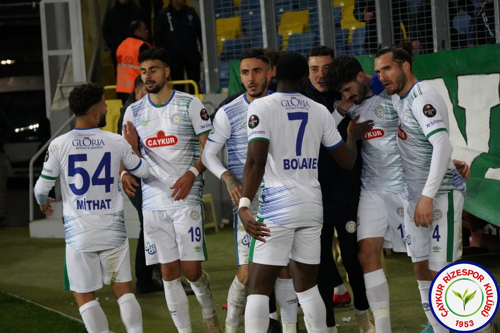 GENÇLERBİRLİĞİ 1-3 ÇAYKUR RİZESPOR A.Ş. 20221126 19.00 15.hafta fotoğraf galerisi