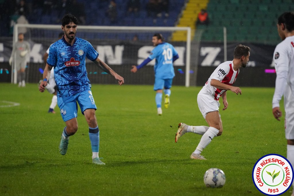 ÇAYKUR RİZESPOR 1 - 1 PENDİKSPOR / 16. haftayı 26 puanla 3. sırada tamamladık