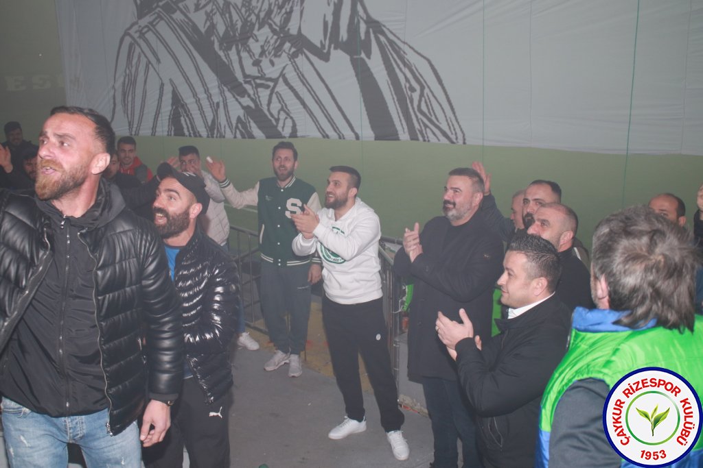 Başkan İbrahim Turgut Şampiyonluk Ateşini Taraftarlarla Birlikte Yaktı