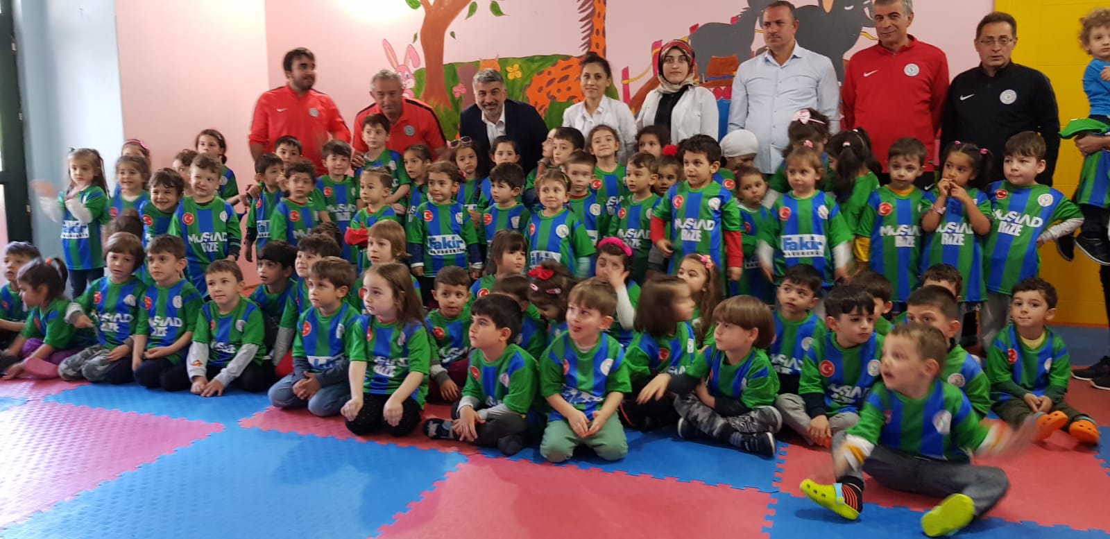 ‘Minik Kalpler Okul-Kulüp Projesi' Benim Dünyam Çocuk Akademisinde