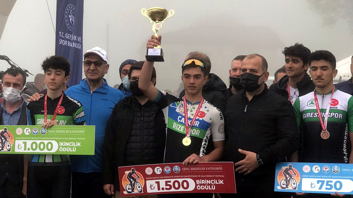 Çaykur Rizespor Bisiklet Takımı Santa Harabeleri'nde! 