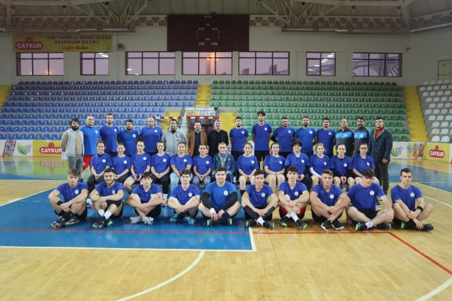 Yöneticilerimiz Çaykur Rizespor Hentbol Takımımızı Ziyaret Etti