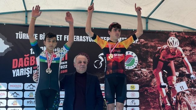 Çaykur Rizespor Bisiklet Takımı Antalya’da Şampiyonaya Katıldı
