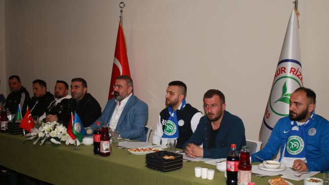Tuzlaspor maçı öncesi taraftar ve yönetim buluşmasında motivasyon mesajları verildi