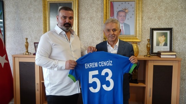 Ekrem Cengiz'den Rizespor'a ziyaret!