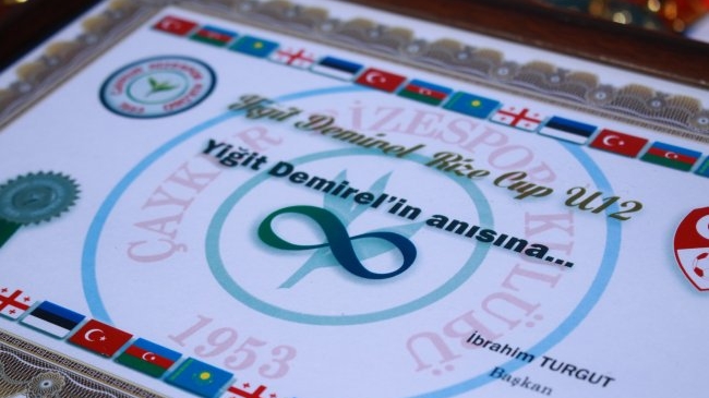 RİZE CUP 2024'DE AZERBAYCAN SABAH U12 TAKIMI ŞAMPİYON OLDU