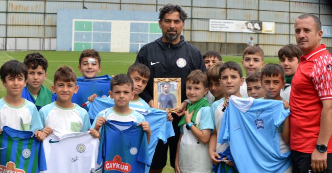 1918 Rize Futbol Kulübü U9 takımı antrenmanı ziyaret etti