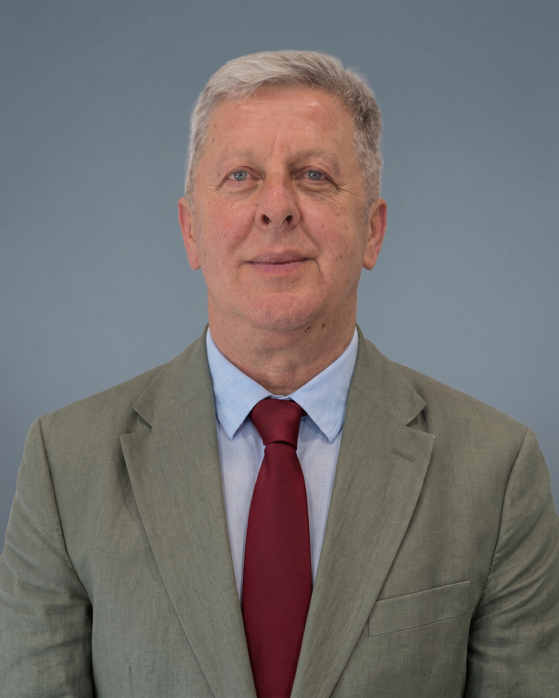 YÖNETİM KURULU ÜYESİ